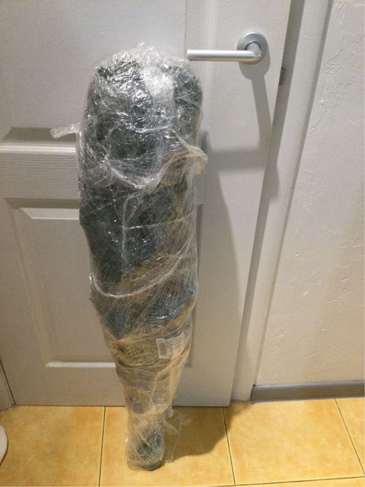 Продам искусственную елку.