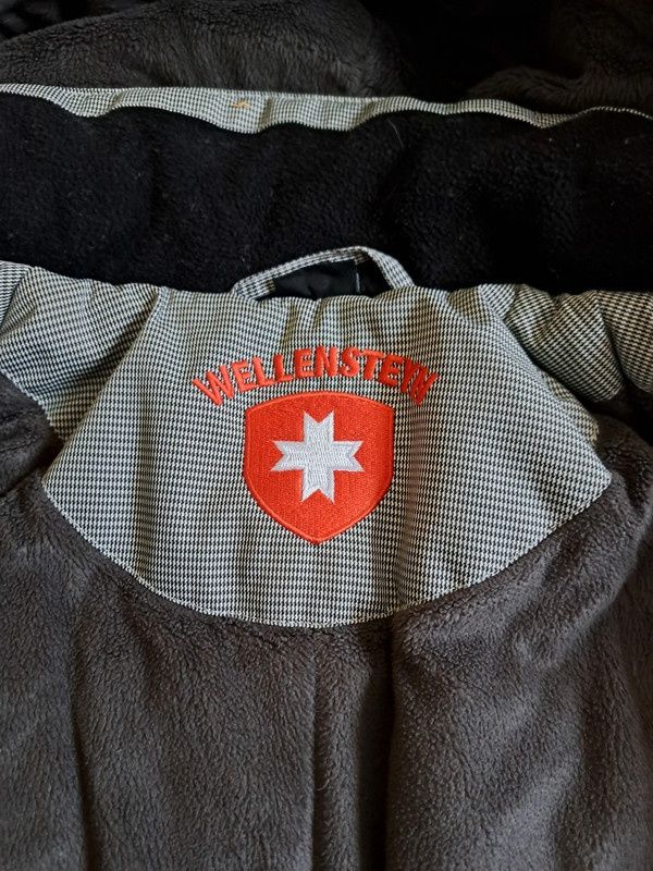 Wellensteyn Kurtka Damska
S / 36 / 8·Bardzo dobry·Wellensteyn