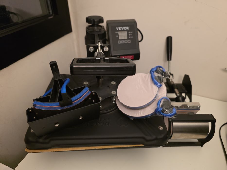 Prensa 5 em 1 + Cricut explorer air 2