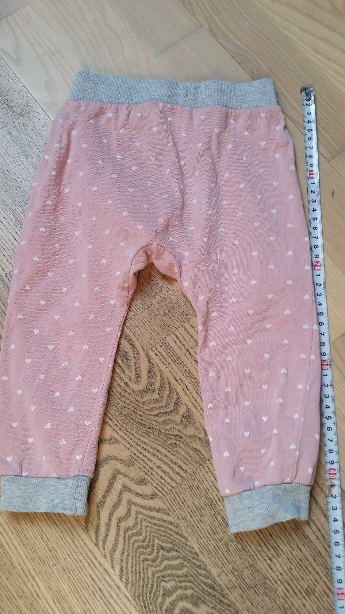 Spodnie bawełniane HM rozmiar 86 różowe w serduszka