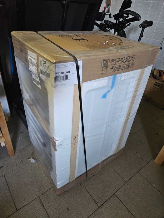 Nowa Kuchenka gazowo-elektrycznej Beko FSE52020DWD