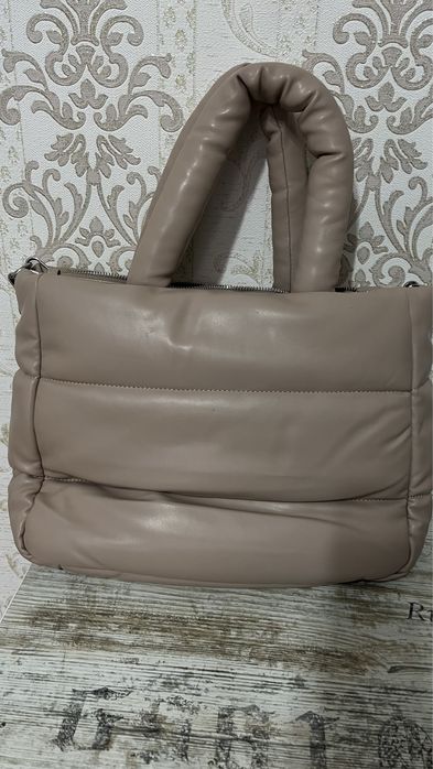 Сумка з еко шкіри в ідеальному стані