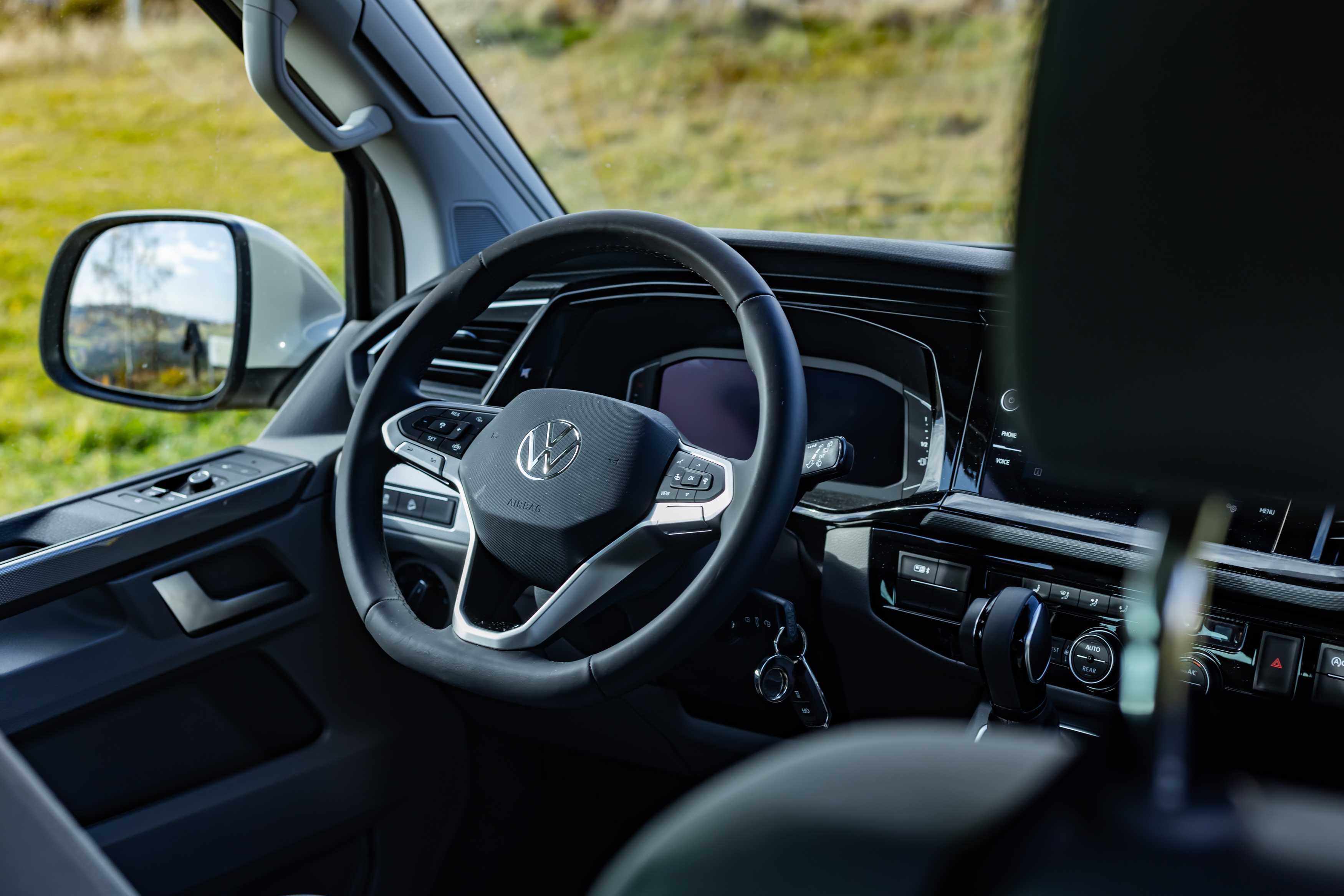 Wynajem kamperów Kraków, Katowice, Wrocław - VW California 6.1 Ocean