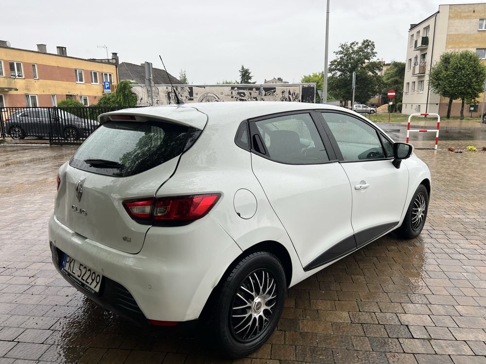 Renaulit Clio 4 *1.5 dci*Tablet * Keyless Go*5 miejsc *5 drzwi
