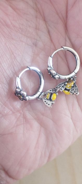 Srebrne kolczyki pszczolki dla dzieci