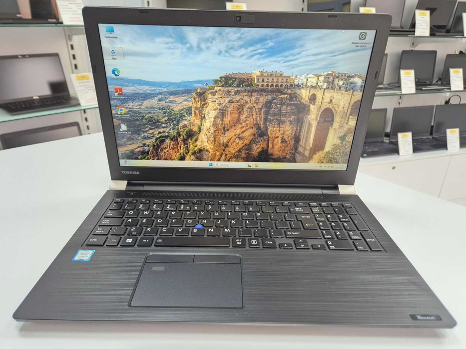 Laptop Toshiba Tecra A50 Intel i5 Pmięć 8gb Dysk 256gb ssd Win Gw12