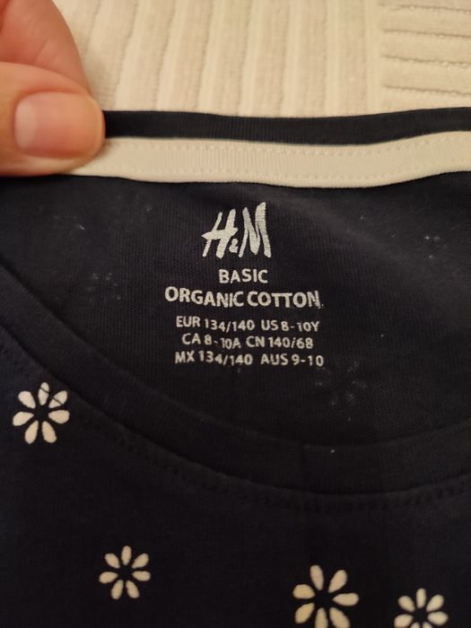 Летние футболки на девочку фирмы НМ, набор, 8-10 лет