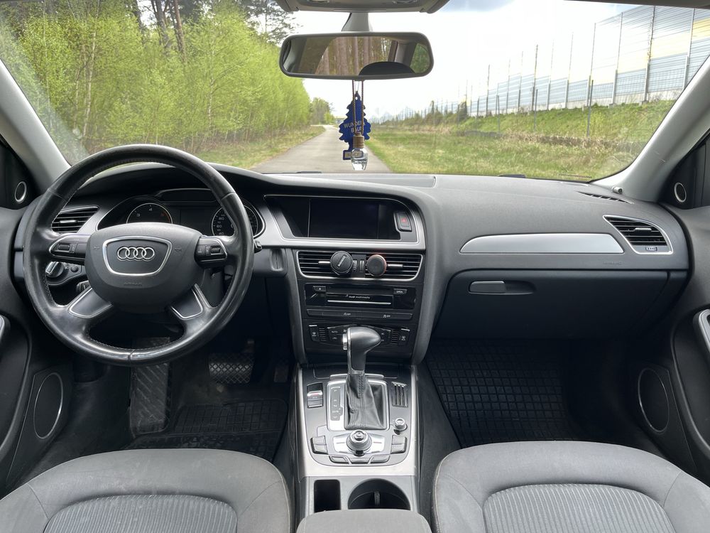 Audi A4 B8 2.0TDI 143km Automat Xenon Bang & Olufsen