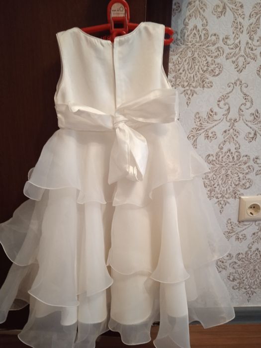 Сукня святкова р.104 НОВА