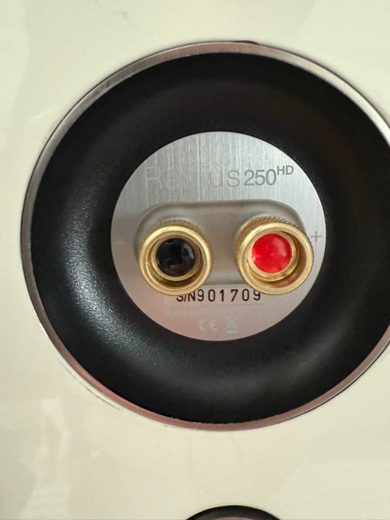 Onkyo TX-NR828 wraz z kolumnami MAYA
