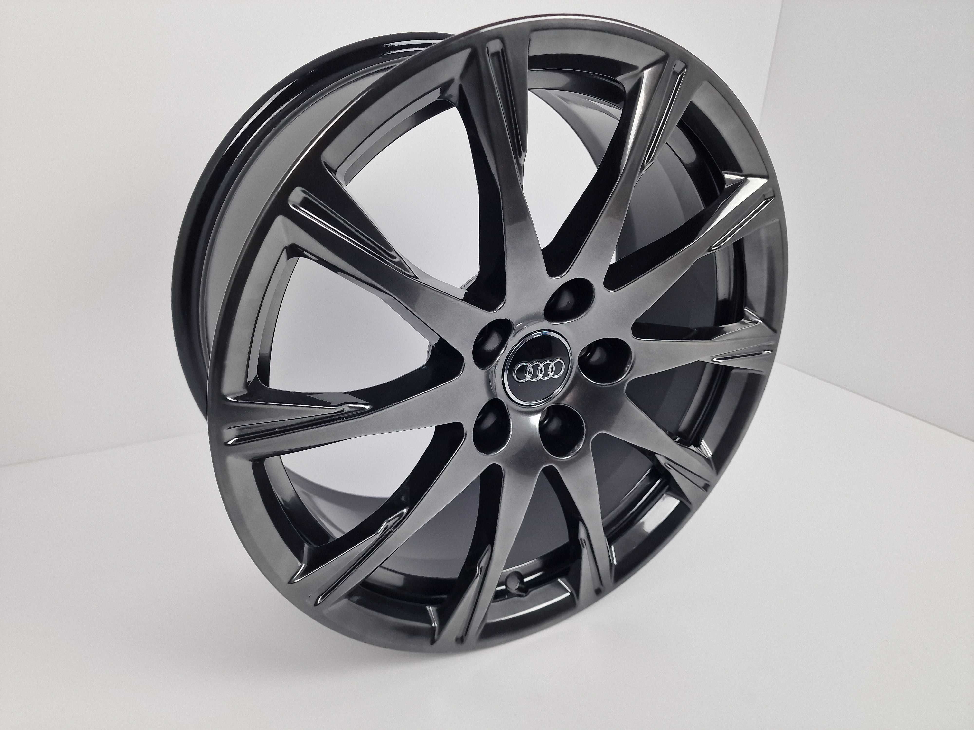 FABRYCZNIE NOWE Oryginalne Felgi Audi 17" A3 A4 A6 A8 Q3 Q5 TT