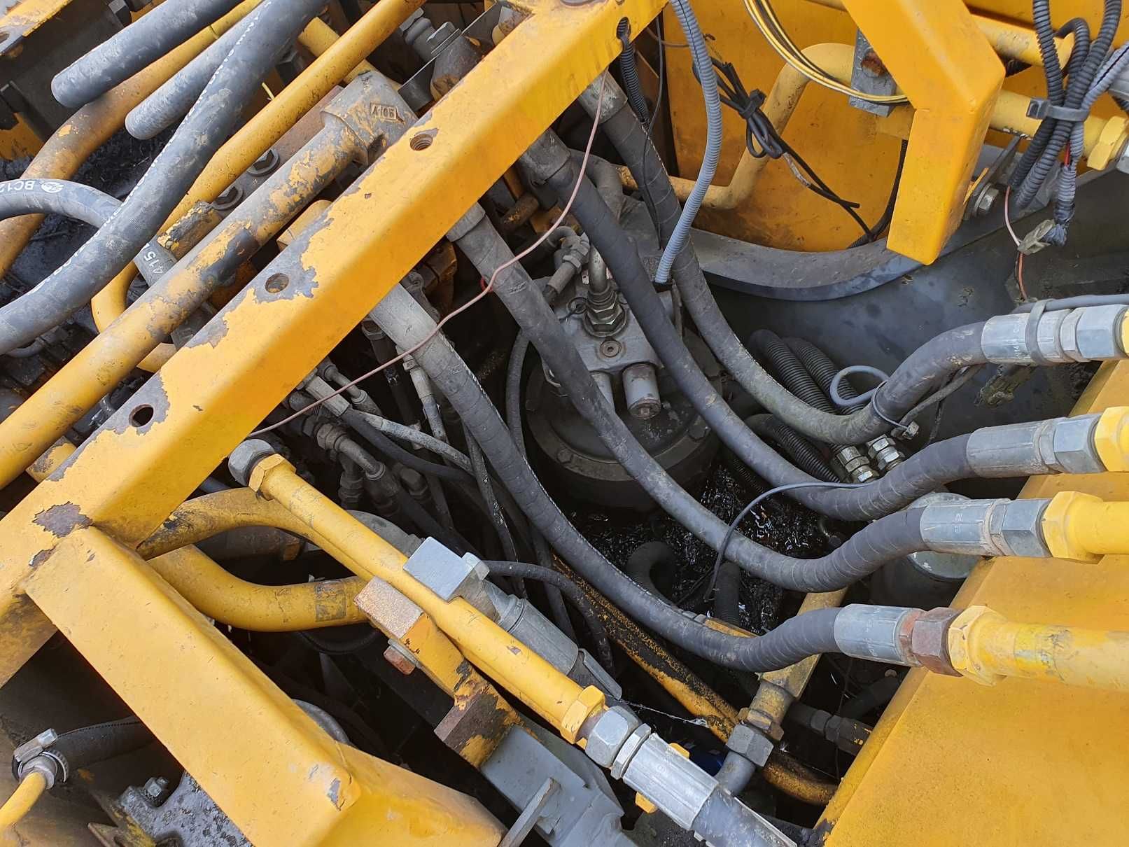 koparka jcb js 130 , 145 , 160 zwrotnica koła zwolnica półoś