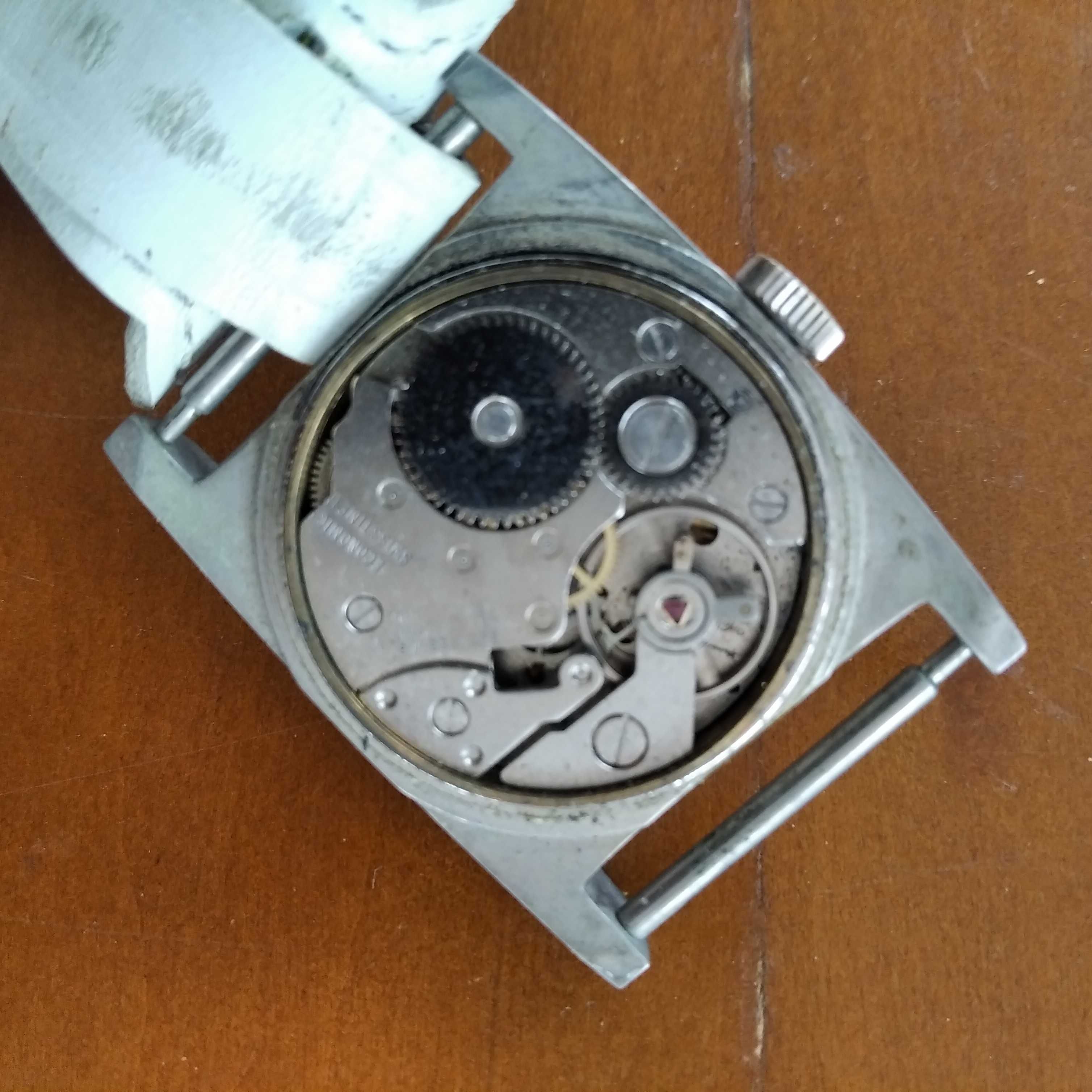 Szwajcarski  Continental, mechanicznym