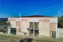 Edifício com três pisos e cave em Abrantes