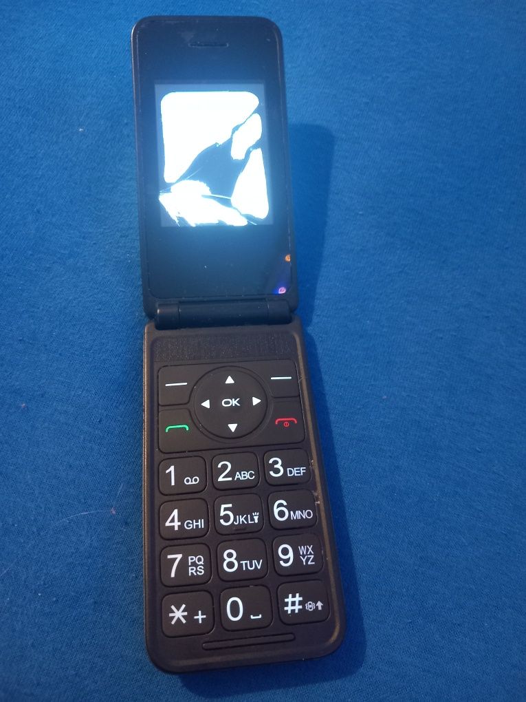 Telefon z klapką Alcatel 3082x