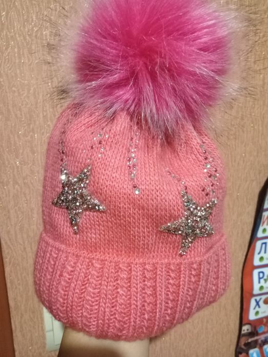 Шапка яскрава для дівчинки 46-48; об'єм голови тепла на флісі
