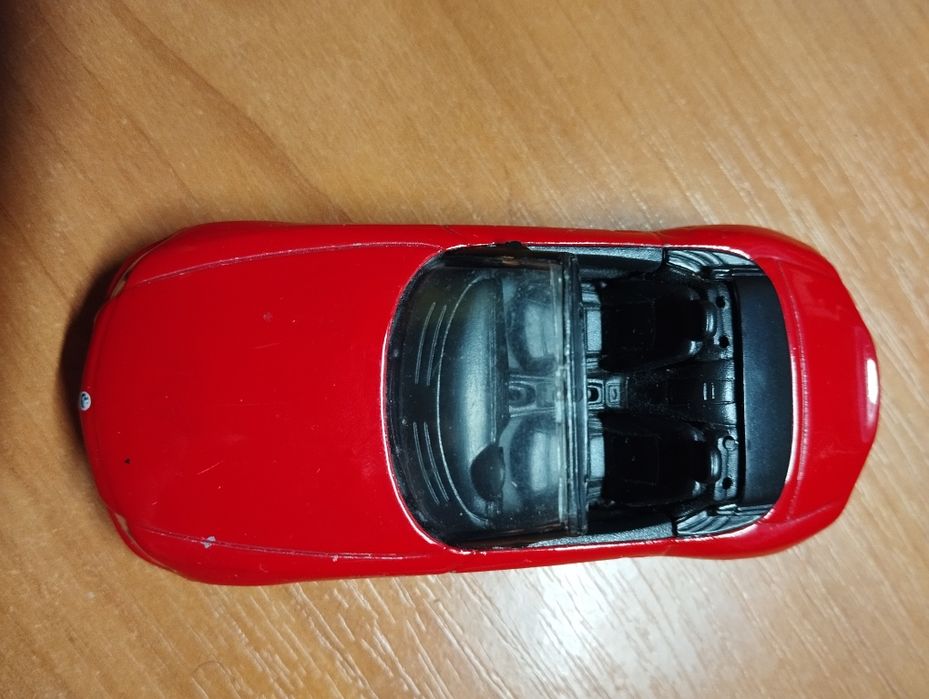 Машинка моделька BMW z4 купе