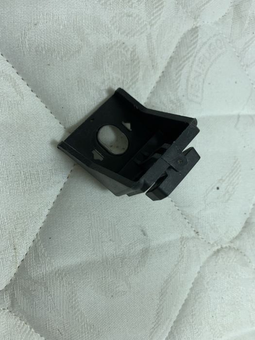 Кріплення фари  Audi Q7 Q8 Q5 Q3 A8 A7 A6 A5 A4 A3 A2 A1 E-Tron Q4 Q2