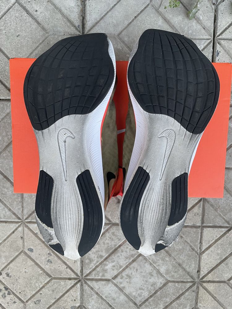 Nike zoom fly 3
