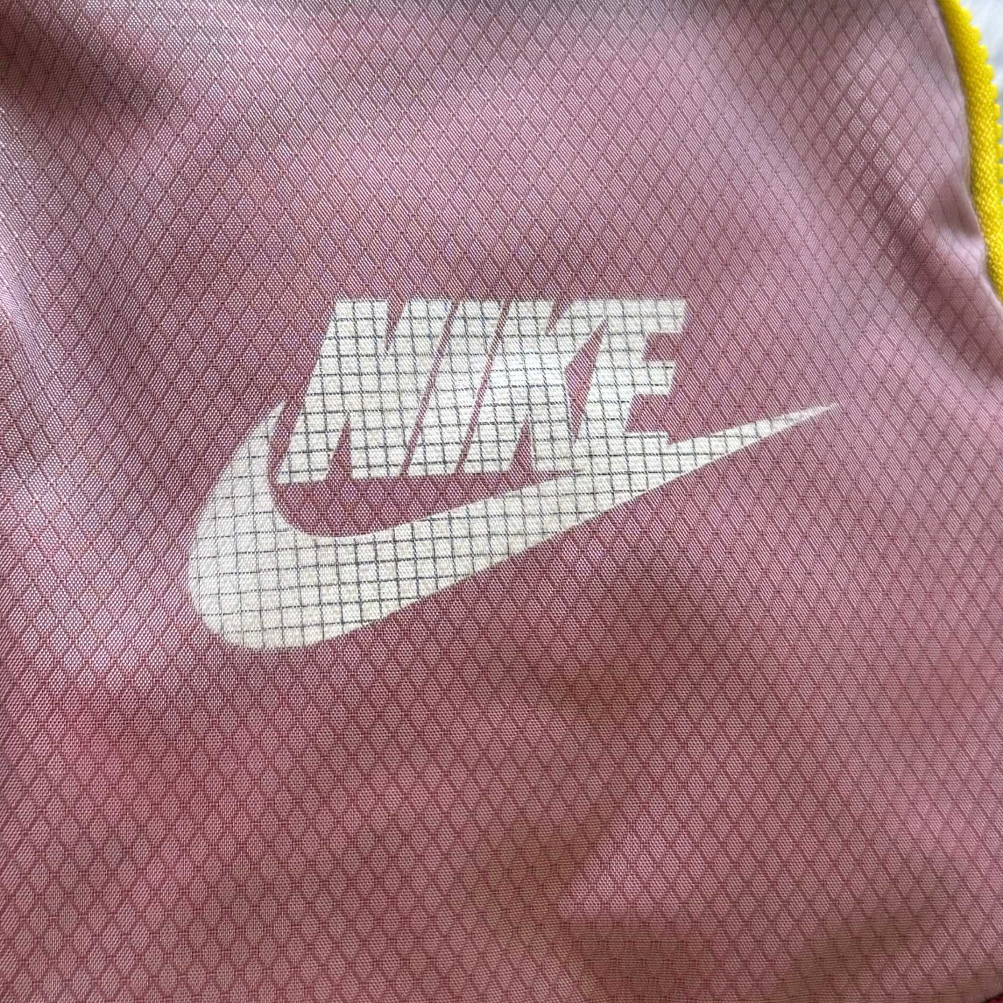 Сумка через плече Nike Heritage (Чорний, Синій, Рожевий).