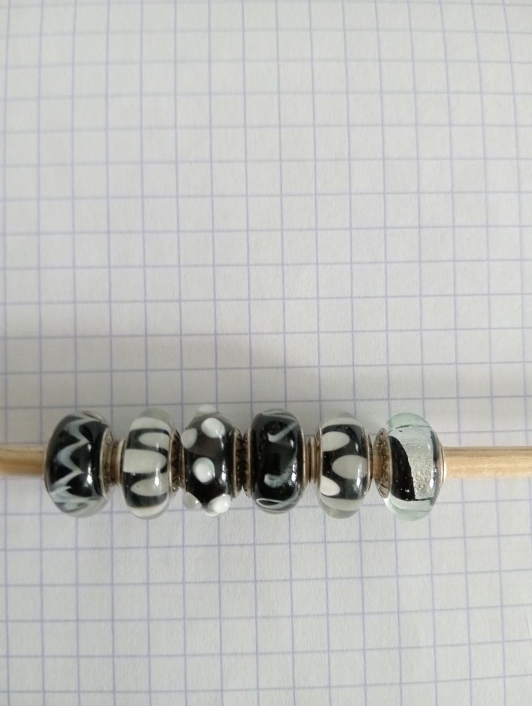 Charmsy Pandora 6szt