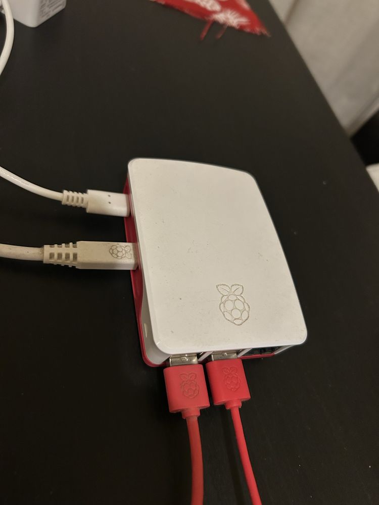 Raspberry Pi4 Model B 8GB Desktop Kit