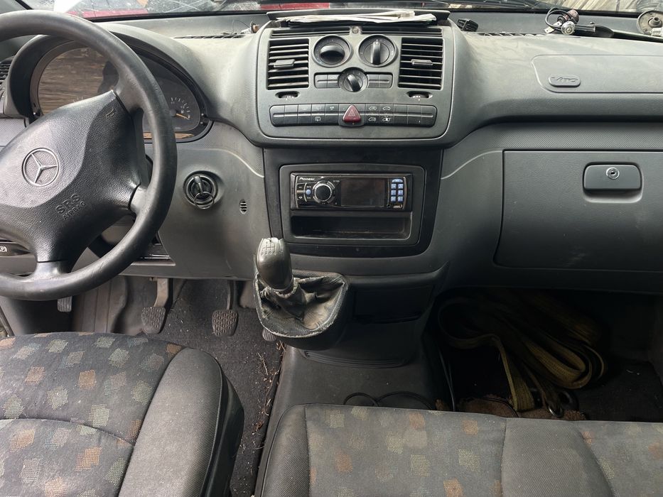 Vito 639 з неробочим двигуном