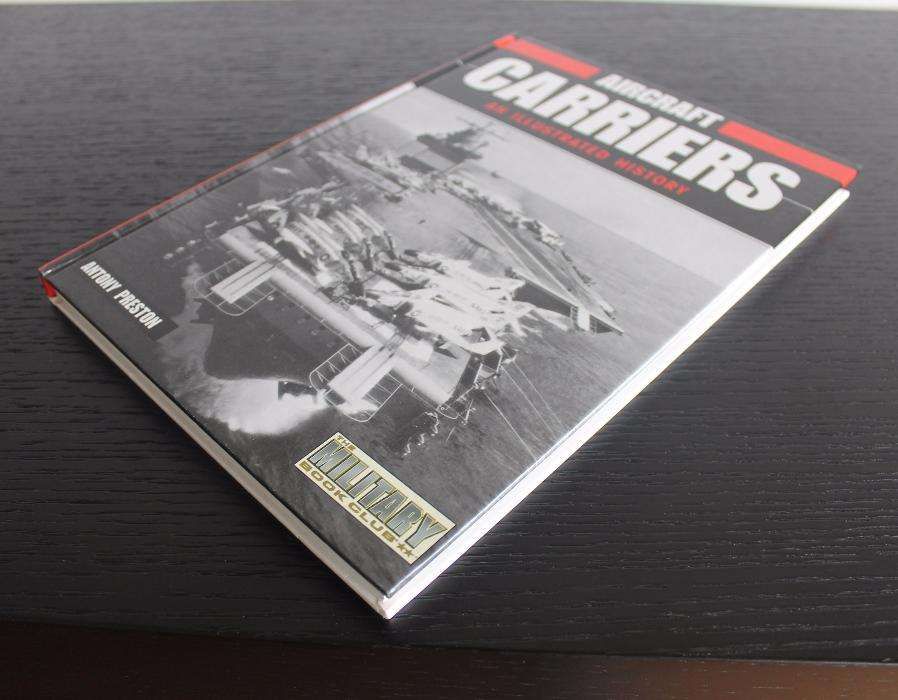 Livro Aircraft Carrier: An Illustrated History