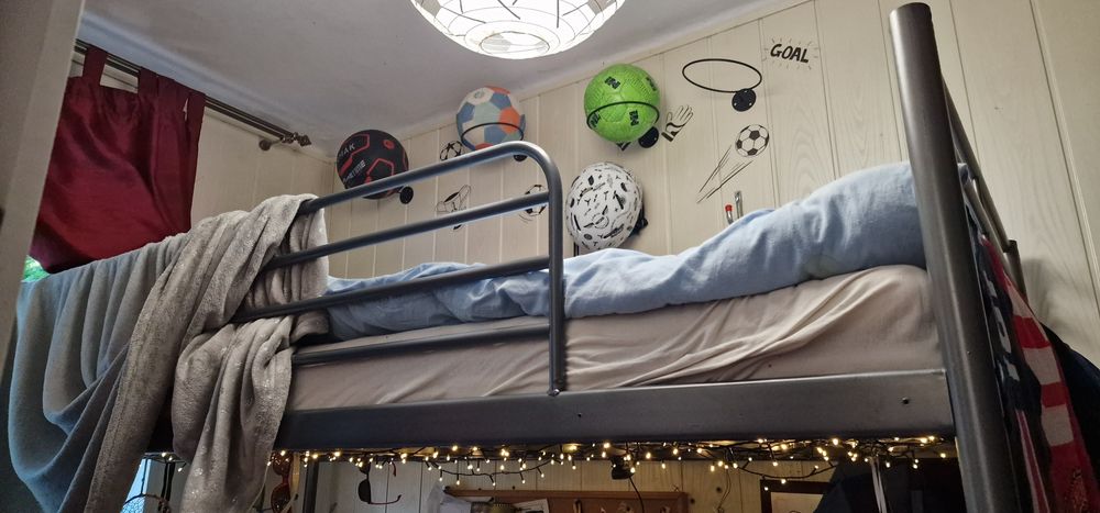 łóżko pietrowe ikea z biurkiem