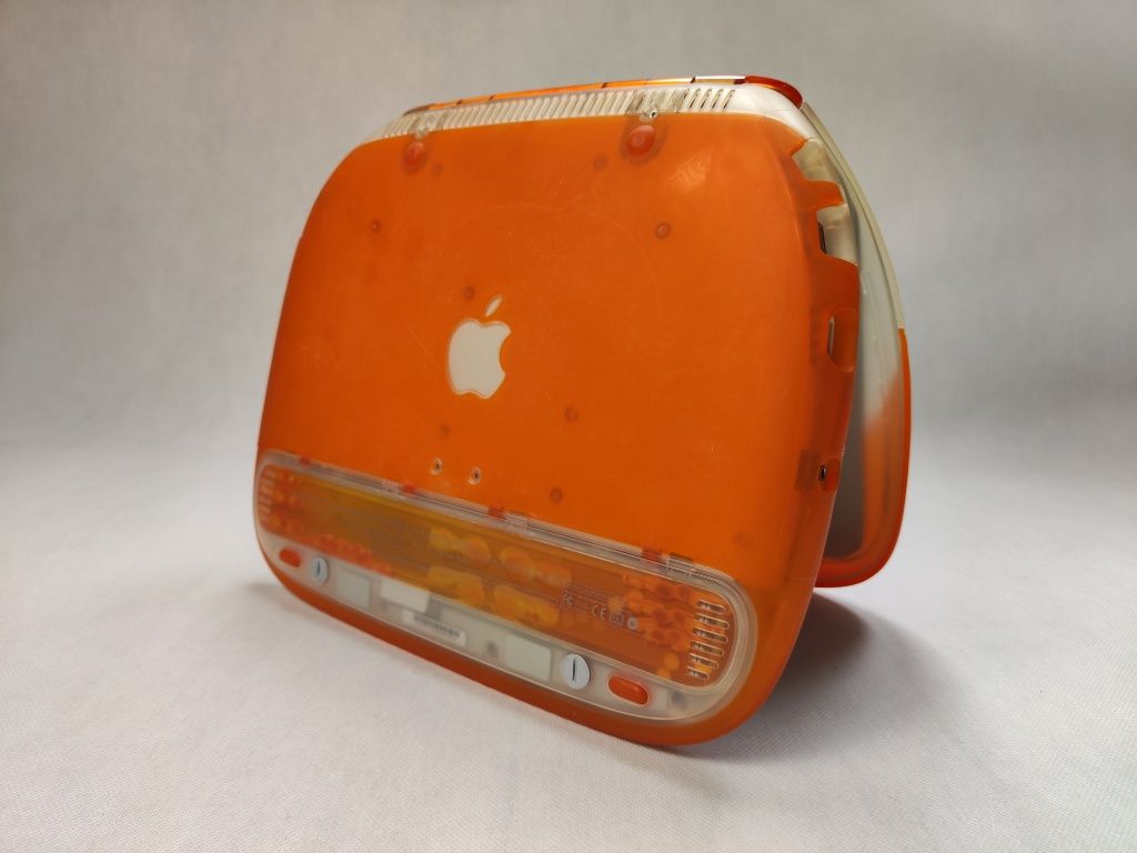 iBook G3 Clamshell Tangerine - unikat, stan kolekcjonerski