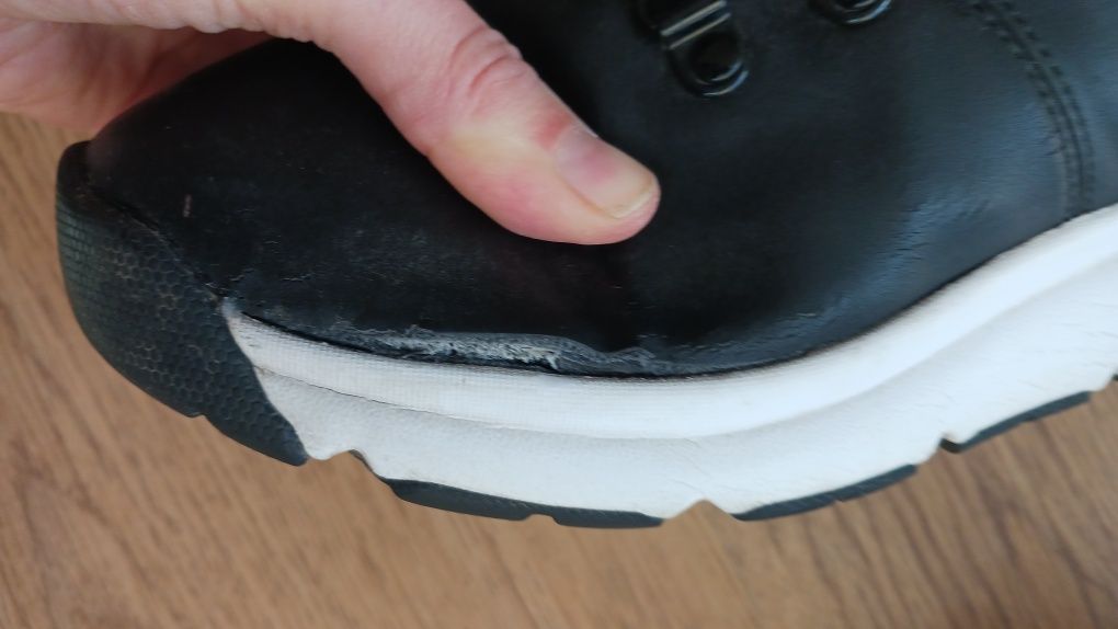 Buty męskie FILA. Rozm 43