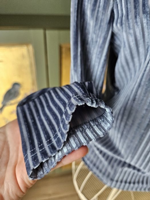 Elegancka Welurowa Bluzka damska Prążki Cut-Out Wiązanie Błękit S/M