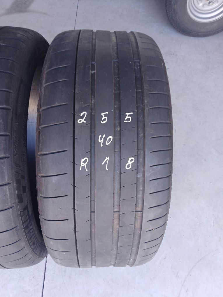 2 pneus 255 40 r18 Michelin