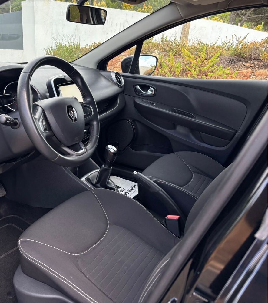 RENAULT CLIO 1.5 dCi Limited • 04/2017 • 130.000 Kms