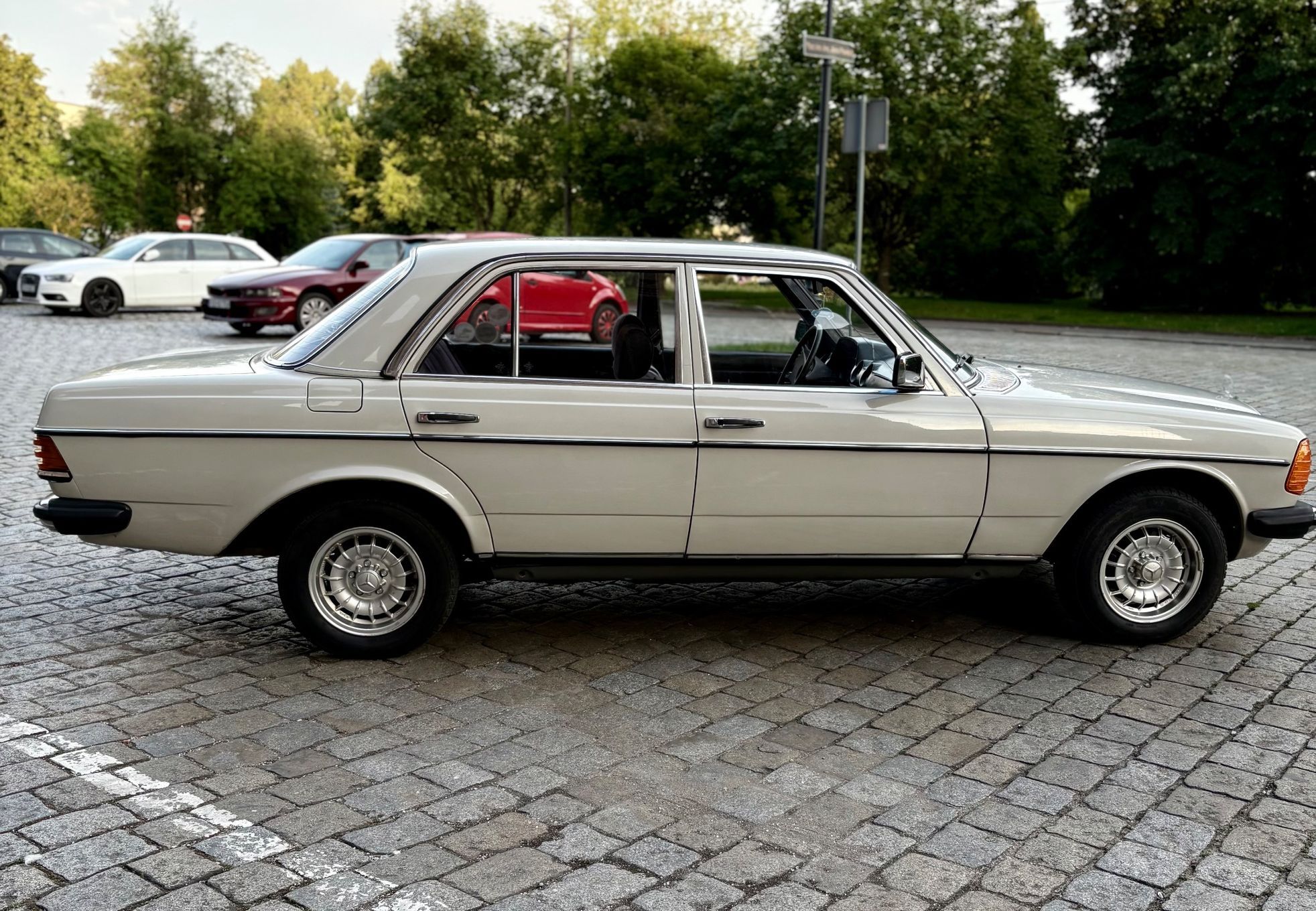 Mercedes-Benz W123 Mercedes W123 3.0 D 1977r.