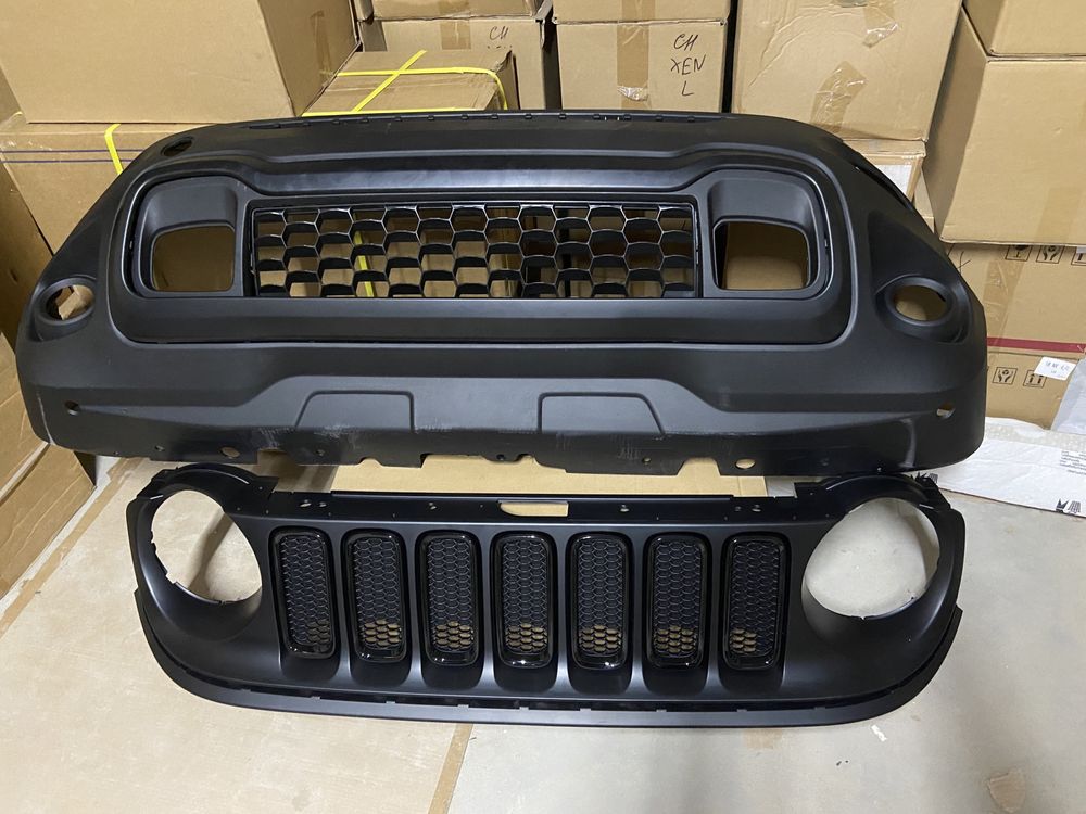 Бампер Jeep Renegade TrailHawk Ренегат бампер передний