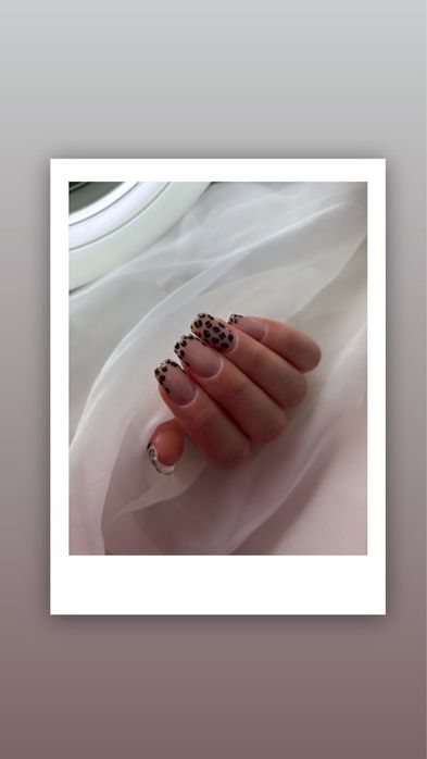 Paznokcie żelowe / stylistka paznokci