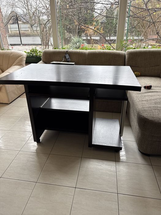 Компютерний стіл