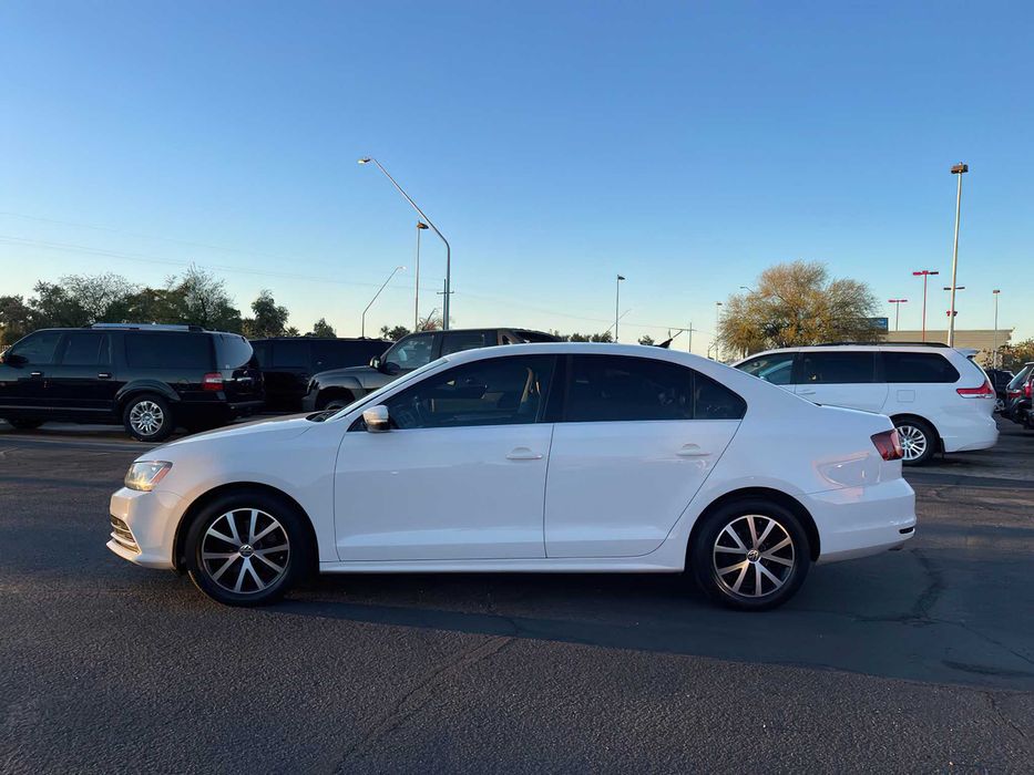 Volkswagen Jetta 1.4T SE      2017