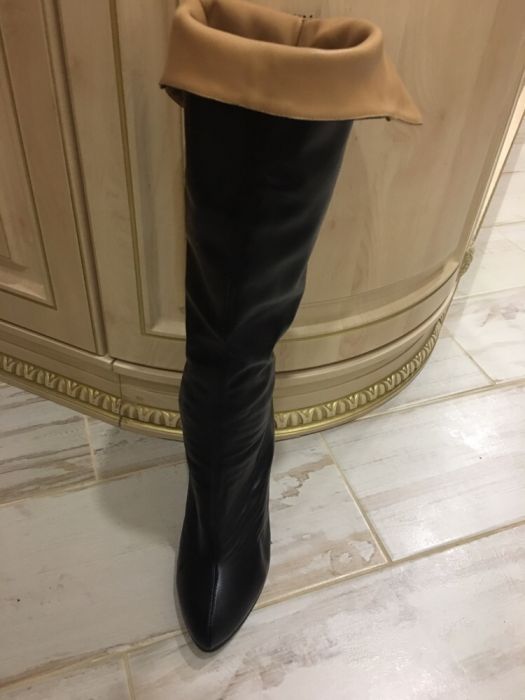 Продам демисезонные сапоги