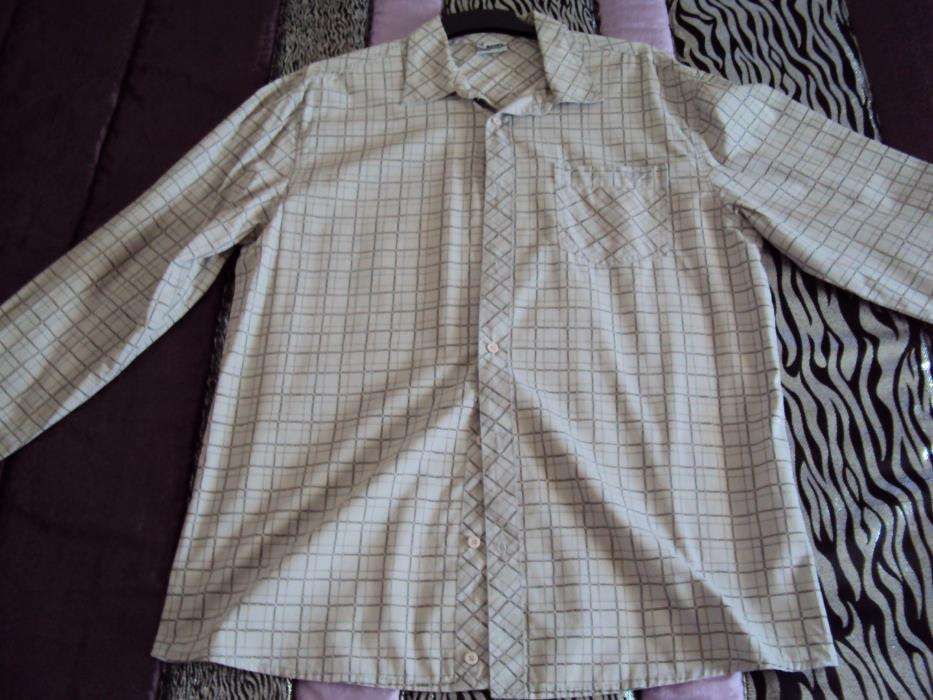 2 Camisas - C&A - Deeply