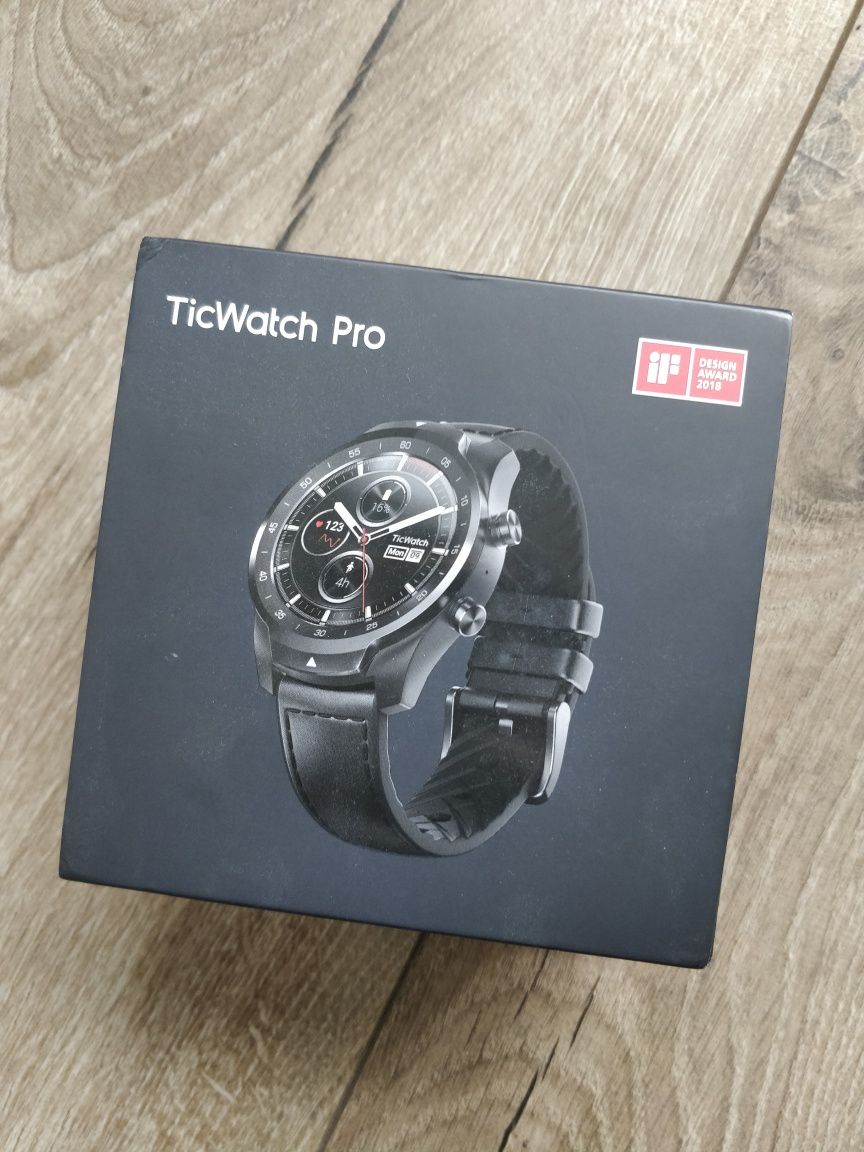 TicWatch Pro WF12096 , NFC , 2 дісплея. Все працює !