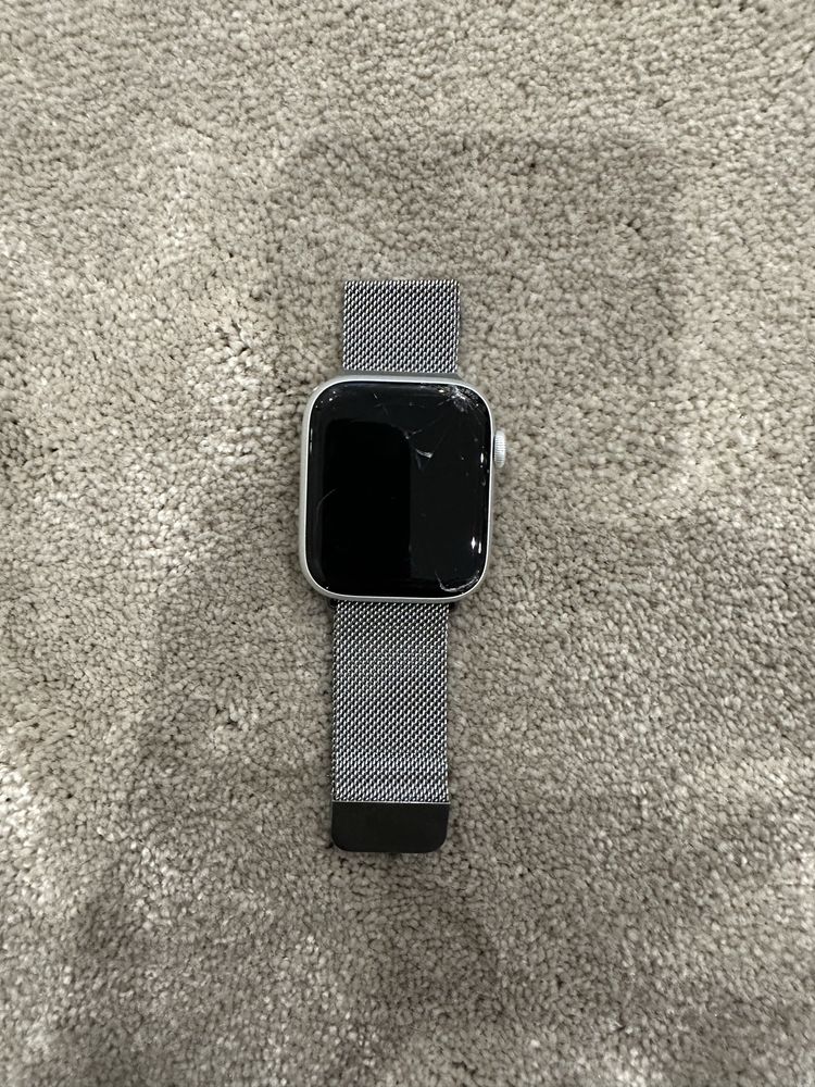 Apple Watch SE, 2ª Gen, 44mm, LTE