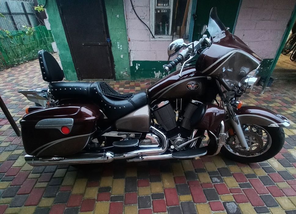 VICTORY мотоцикл круизёр