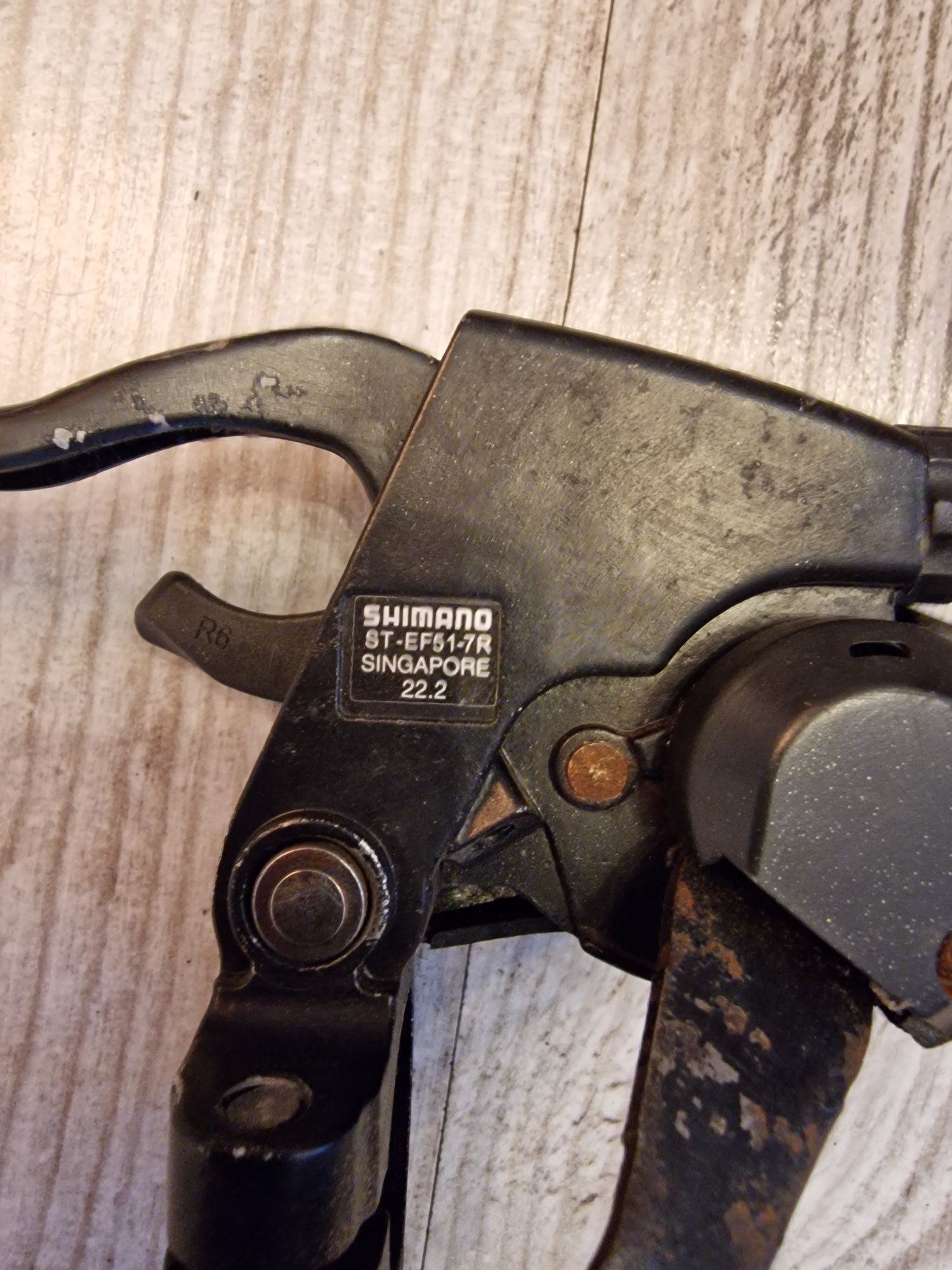Klamkomanetka Shimano ST-EF51-7R prawa