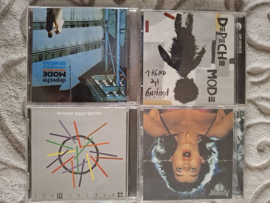 Продаи CD групп Accept и Depeche Mode