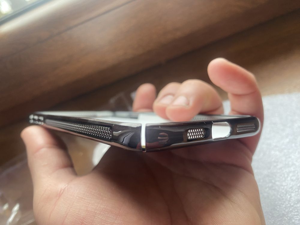 NOWE etui do iphone 11pro max siatka chłodząca