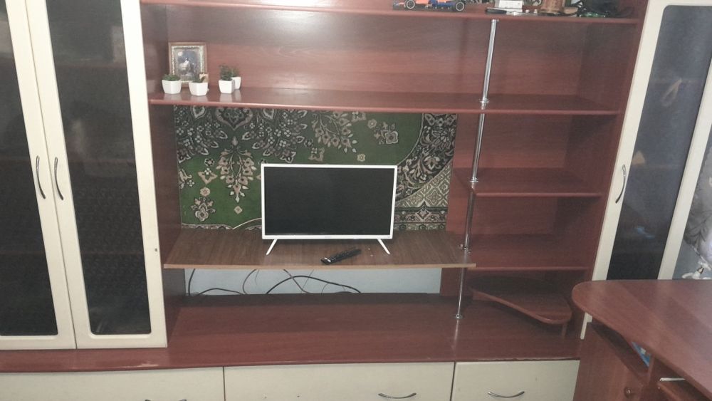 Срочно,продаю стінку