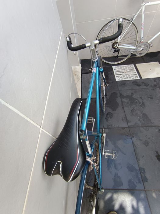 Bicicleta de Estrada Antiga – Excelente Estado