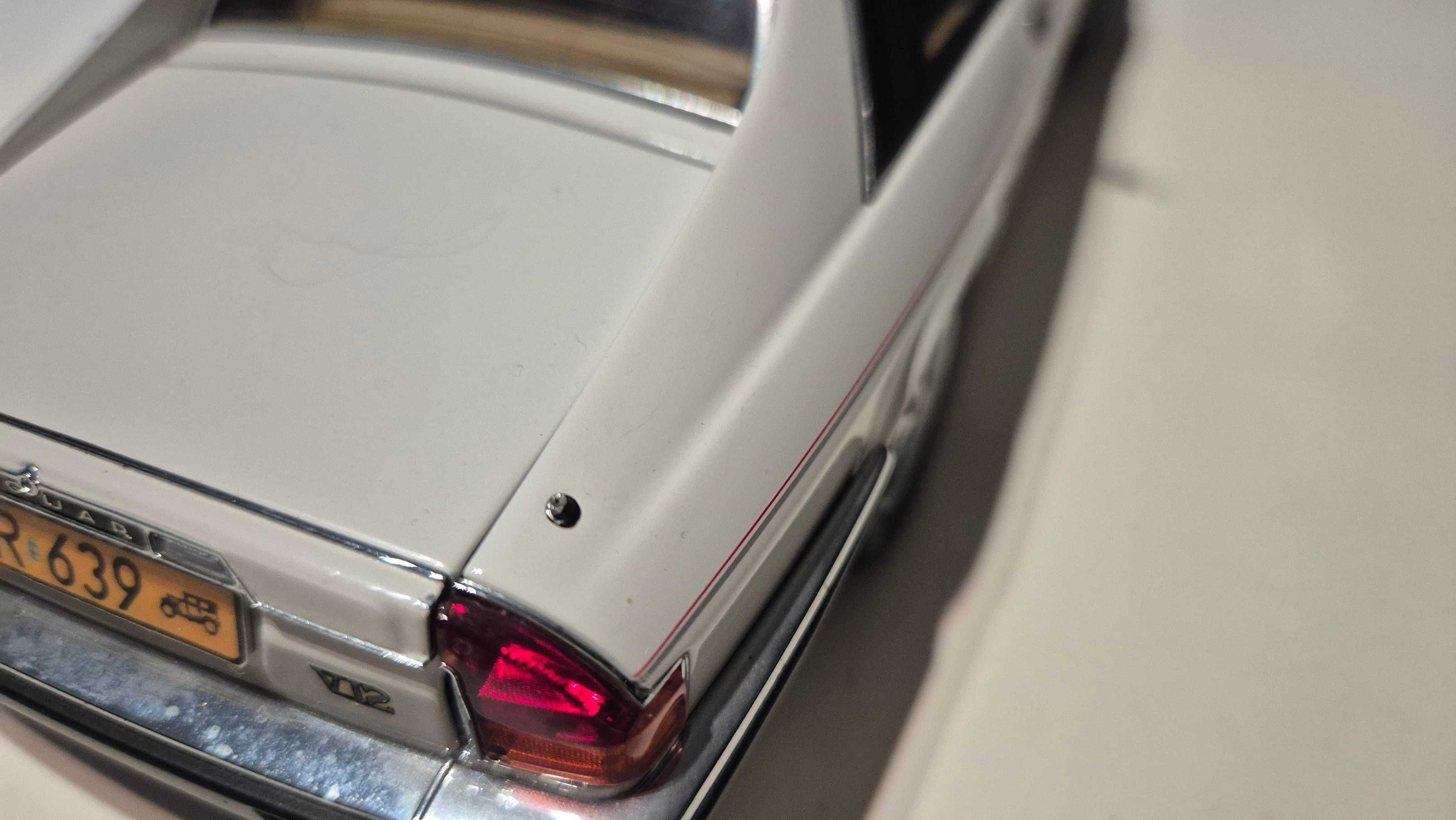 AutoArt 1:18 Jaguar XJS Coupe 1986 (white) 1/18